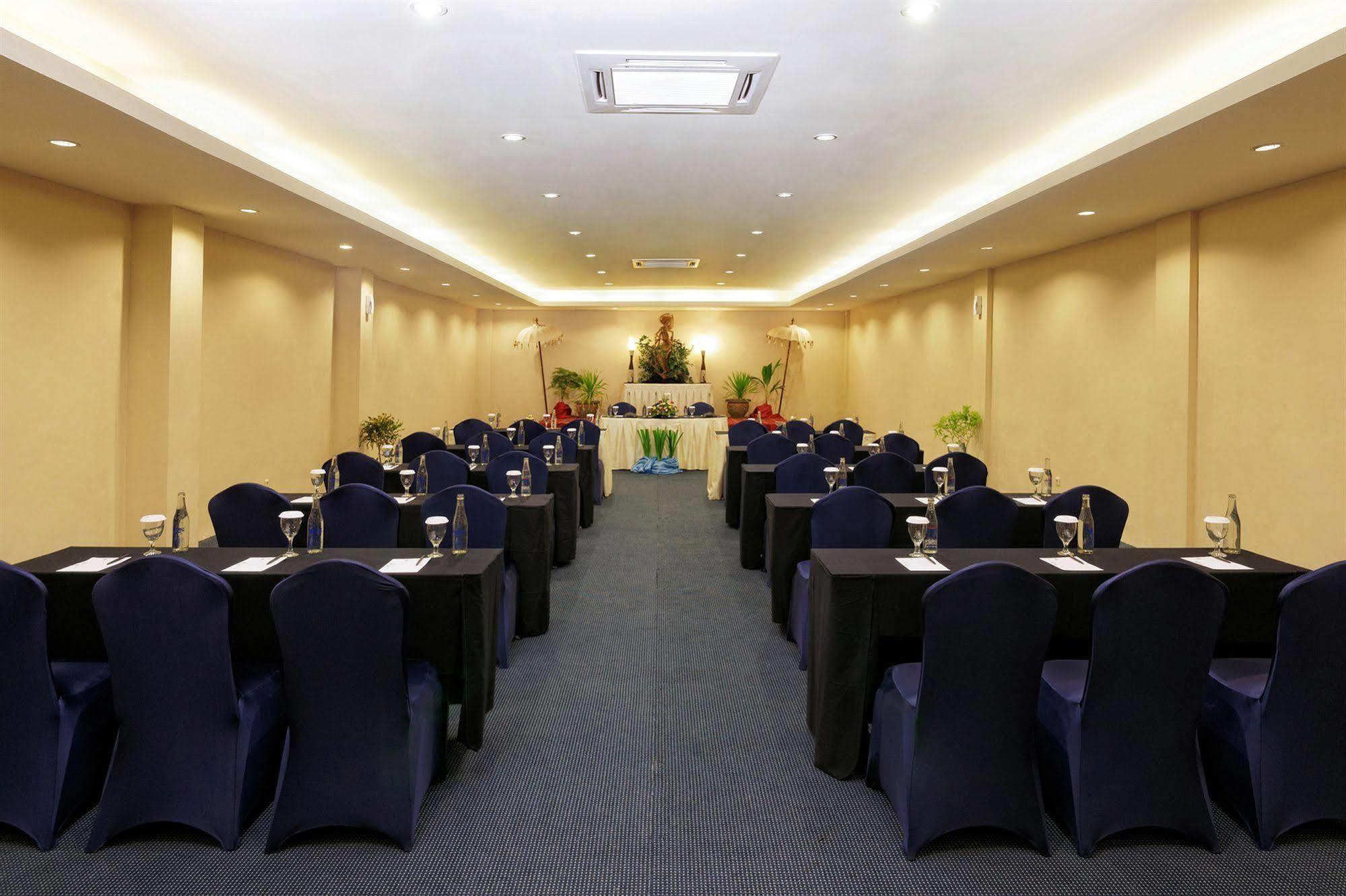 بالي Kuta Station Hotel And Spa المظهر الخارجي الصورة
